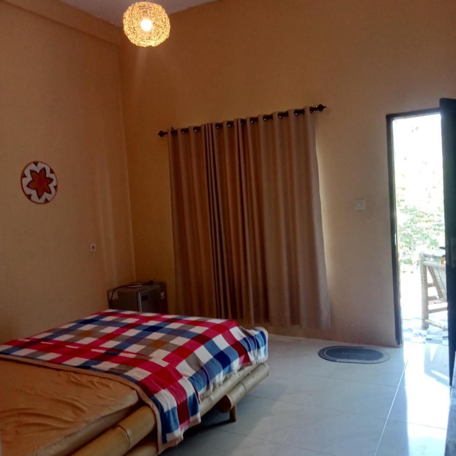 Sunrise Bukit Asam Homestay Kuta  Exterior foto
